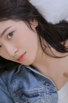 隔壁女邻居