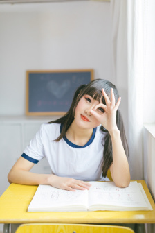 《丰满女人》hd